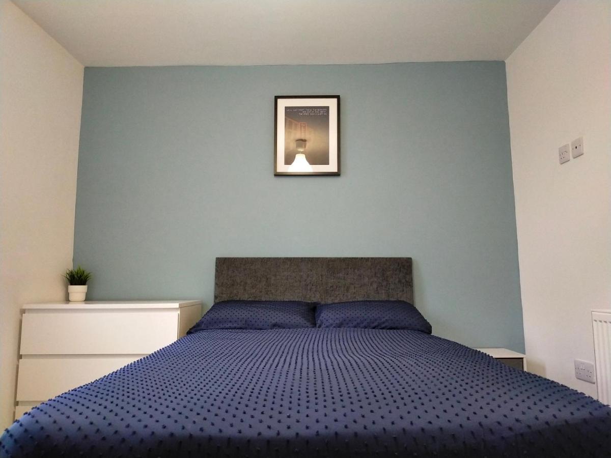 4 Bed Entire House - Heart Of The City - Near Sufc Шефилд Екстериор снимка
