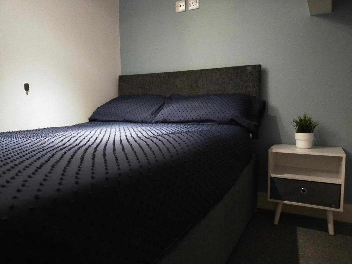 4 Bed Entire House - Heart Of The City - Near Sufc Шефилд Екстериор снимка